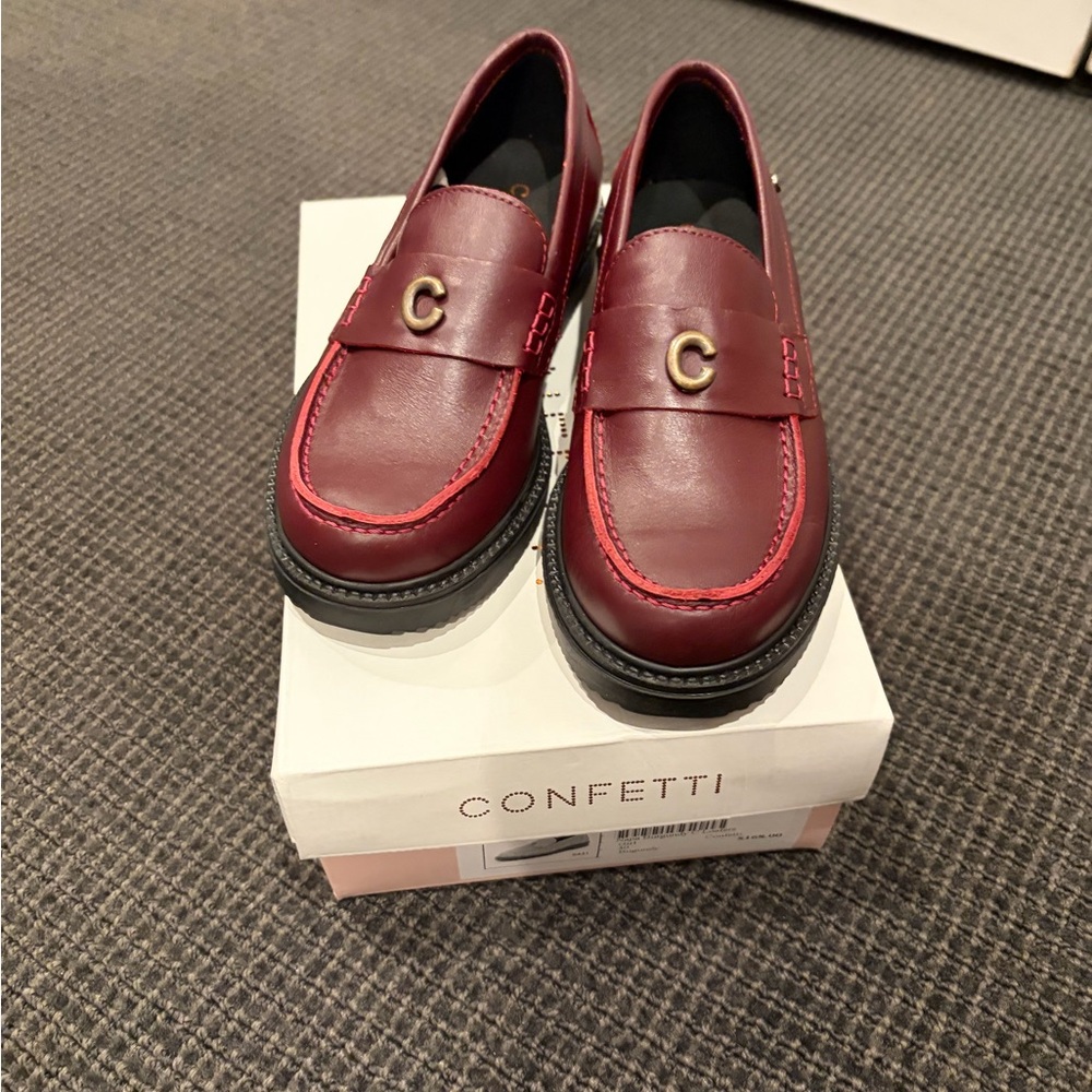 Confetti Burgundy Loafers with Gold Accent brand new never worn